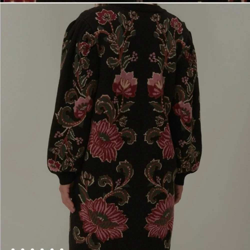 Floral Embroidered Black Cardigan - Picture 5 of 10